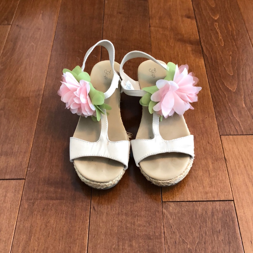 GAP wedge sandals